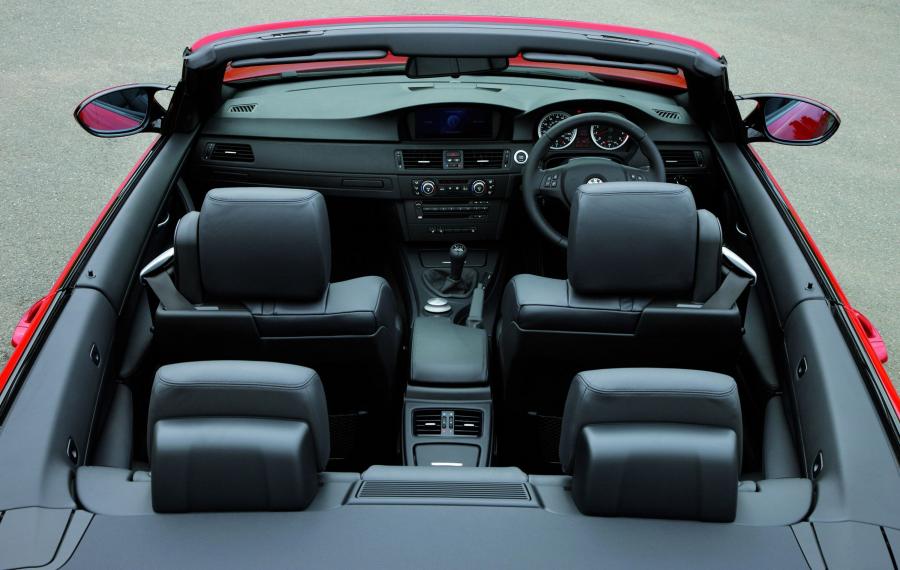  BMW M3 Convertible 2008 года  (фото 21 из 66)